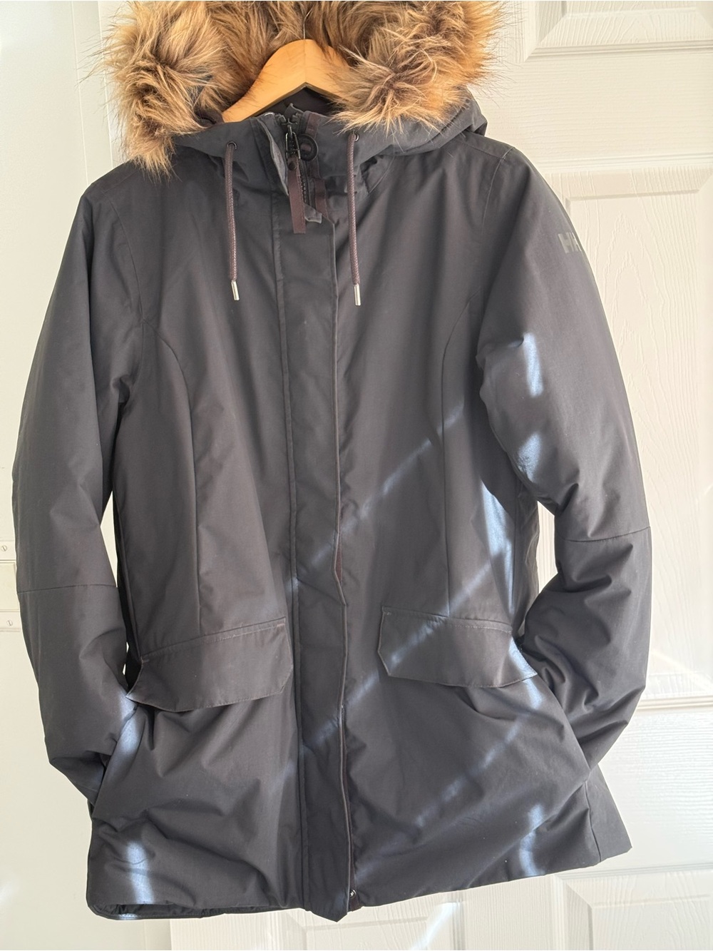 Helly Hansen Women's Charcoal Hooded Puffer Parka with Faux Fur Trim size L